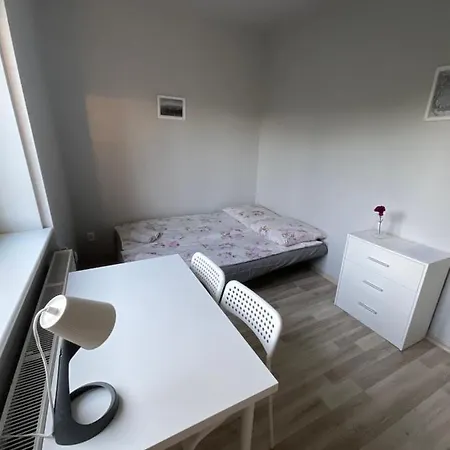 Na Rogu - Goscinne *