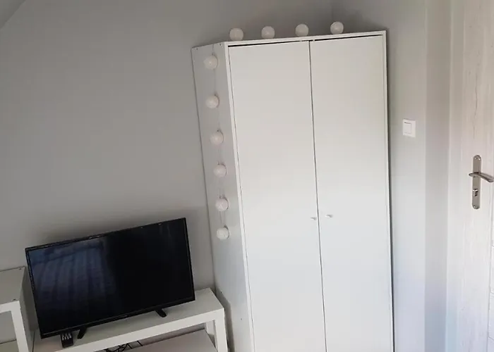 Na Rogu - Goscinne ホームステイ グダニスク