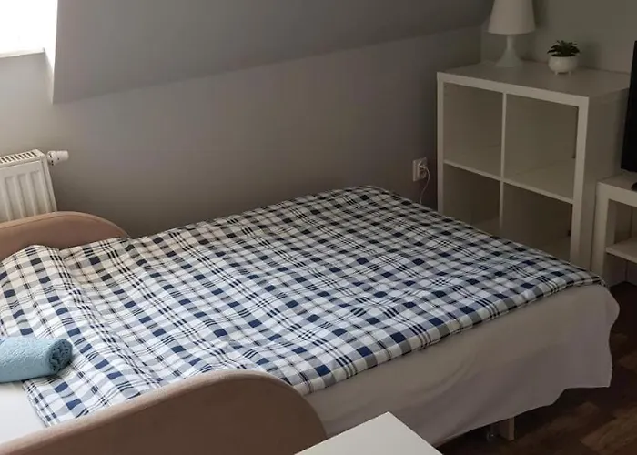 Na Rogu - Goscinne ホームステイ グダニスク